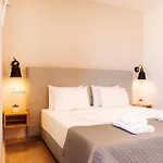 Melador Beachfront Апартаменты
