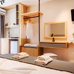 Melador Beachfront Апартаменты