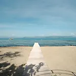 Melador Beachfront Апартаменты *