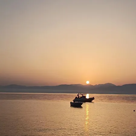 Melador Beachfront Appartement *