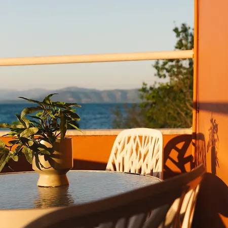 Melador Beachfront Daire