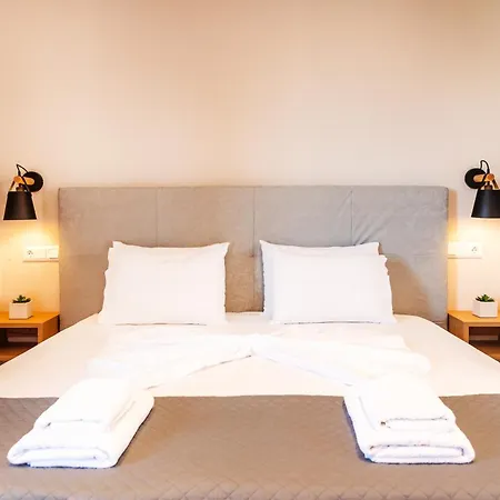 Melador Beachfront Daire *