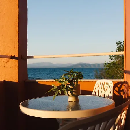Melador Beachfront &