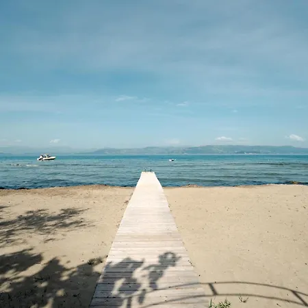 Melador Beachfront Daire *
