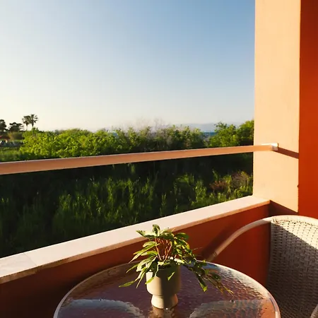 Melador Beachfront 아파트